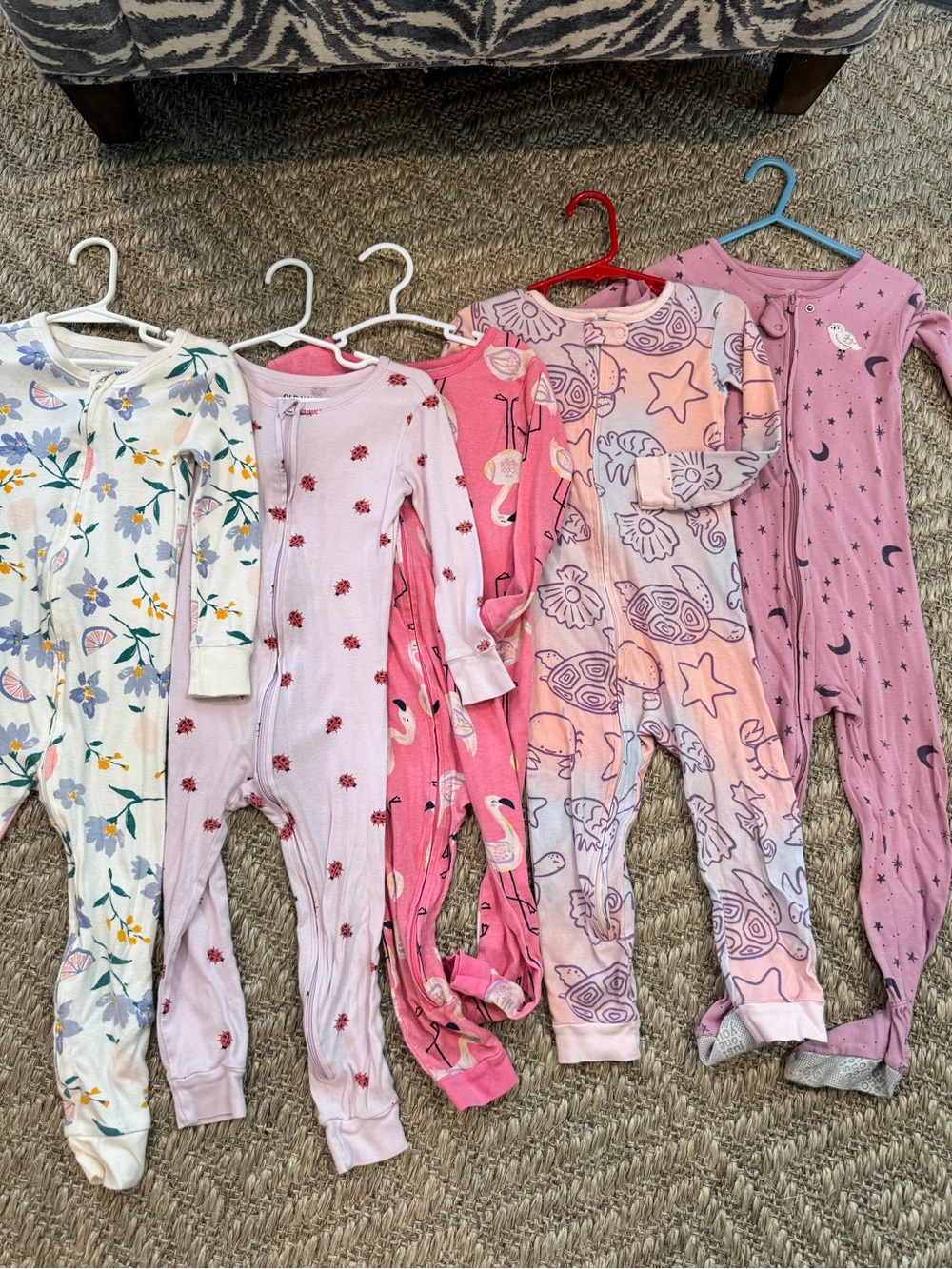 Bundle of 5 GUC & EUC Carters and Old Navy Size 3T Pajamas